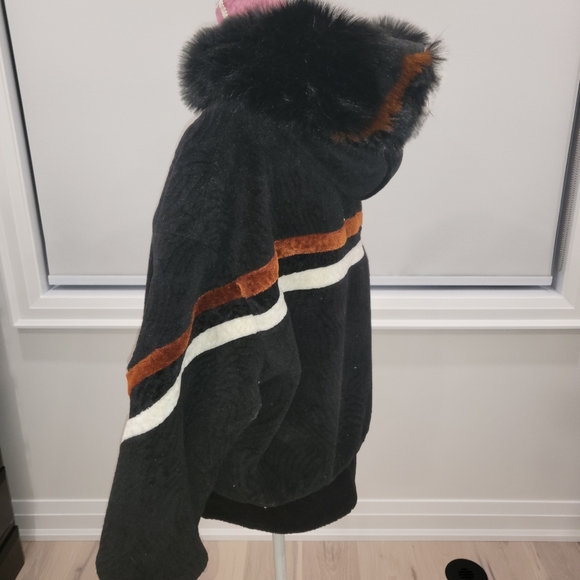 Unique sherpa jacket - Picture 3 of 4